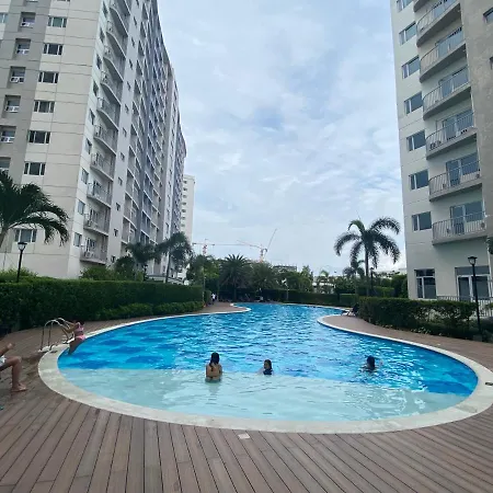 Hotel Luxury Twin Bed Room With Balcony Las Pinas-South Residence Manila Exterior photo