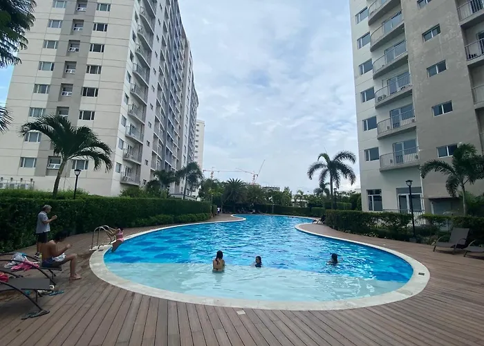 Hotel Luxury Twin Bed Room With Balcony Las Pinas-South Residence