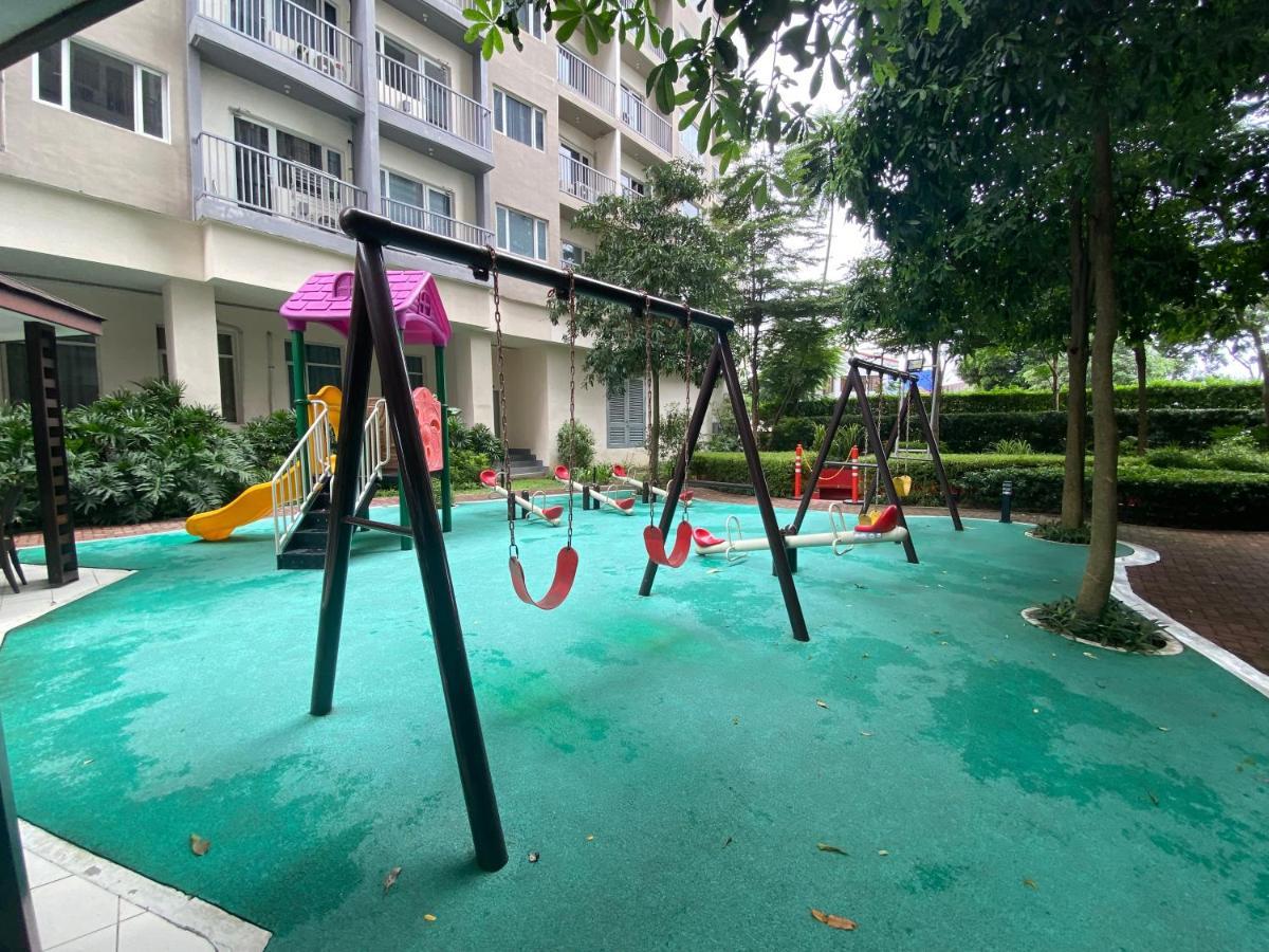 Luxury Twin Bed With Balcony Pinas-south * Manila